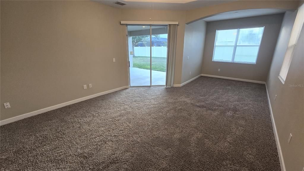 На продажу: $439,000 (5 спален, 3 ванн, 2988 Квадратных фут)