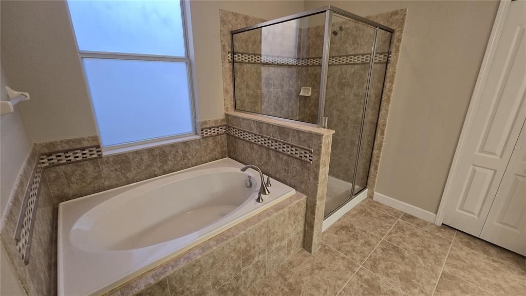 На продажу: $439,000 (5 спален, 3 ванн, 2988 Квадратных фут)