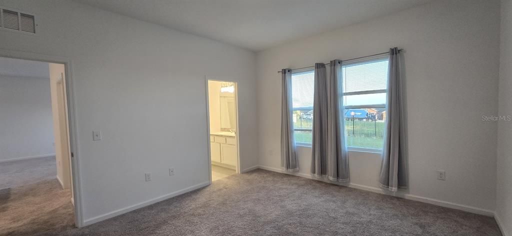 待售: $280,000 (3 贝兹, 2 浴室, 1420 平方英尺)