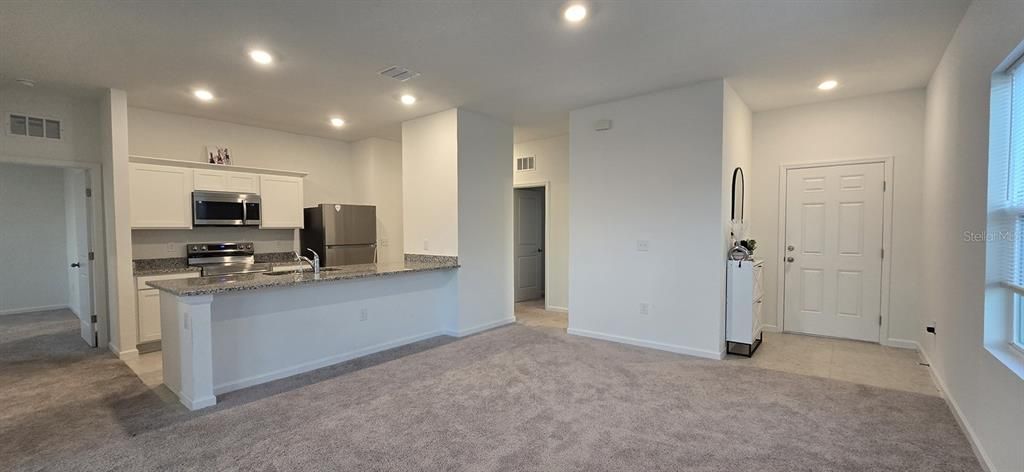 待售: $280,000 (3 贝兹, 2 浴室, 1420 平方英尺)