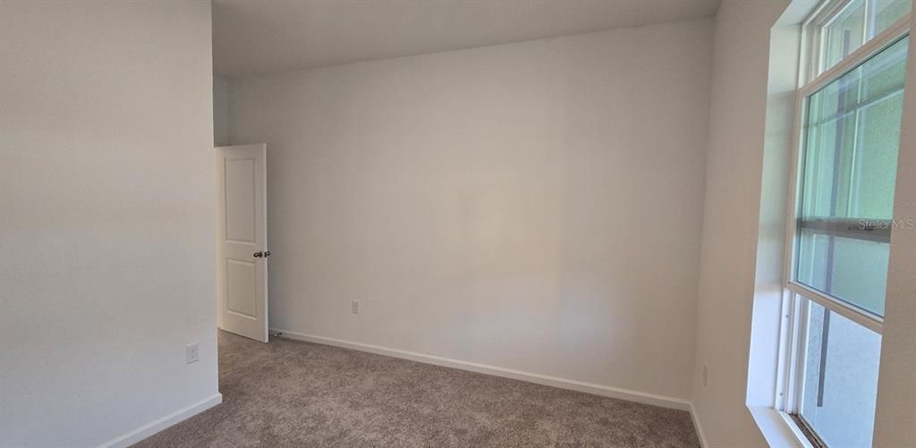 待售: $280,000 (3 贝兹, 2 浴室, 1420 平方英尺)