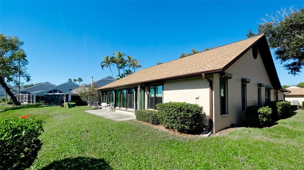 For Sale: $325,000 (3 beds, 2 baths, 1823 Square Feet)