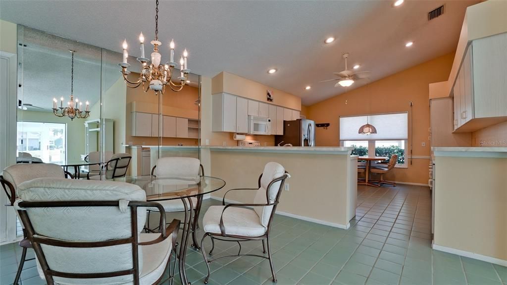 For Sale: $325,000 (3 beds, 2 baths, 1823 Square Feet)