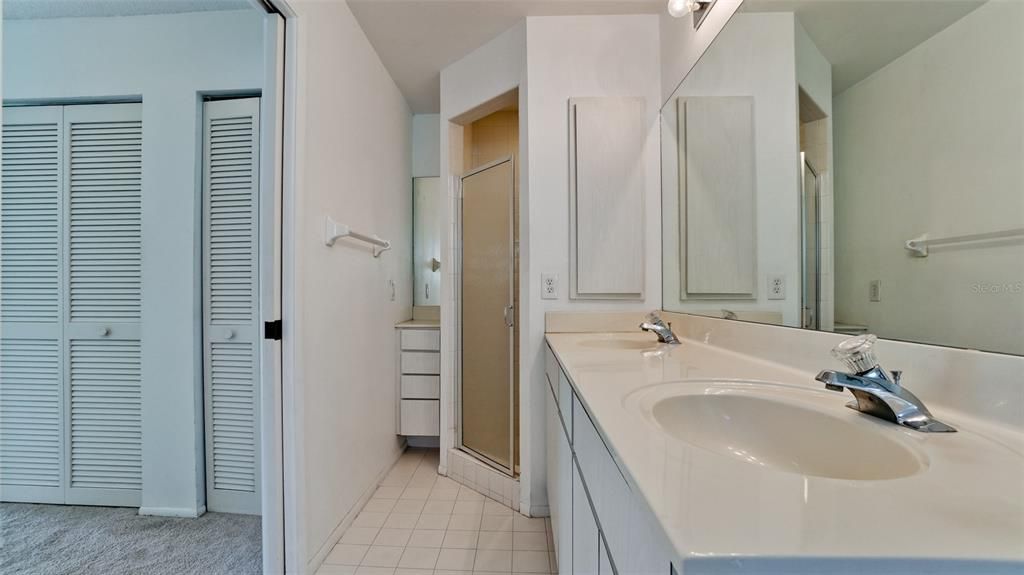 For Sale: $325,000 (3 beds, 2 baths, 1823 Square Feet)