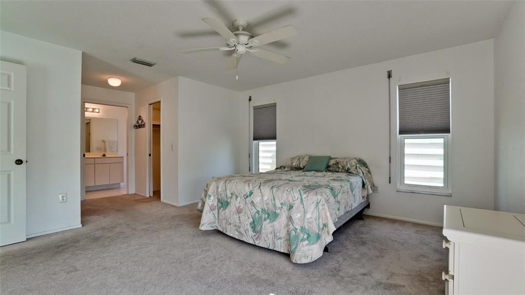 For Sale: $325,000 (3 beds, 2 baths, 1823 Square Feet)