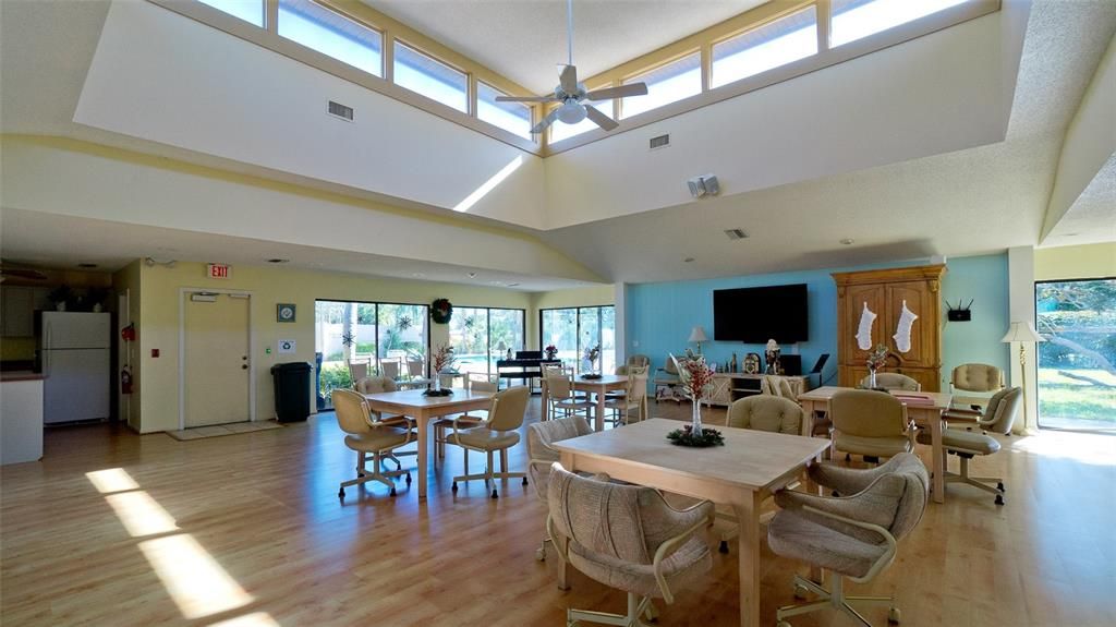 For Sale: $325,000 (3 beds, 2 baths, 1823 Square Feet)