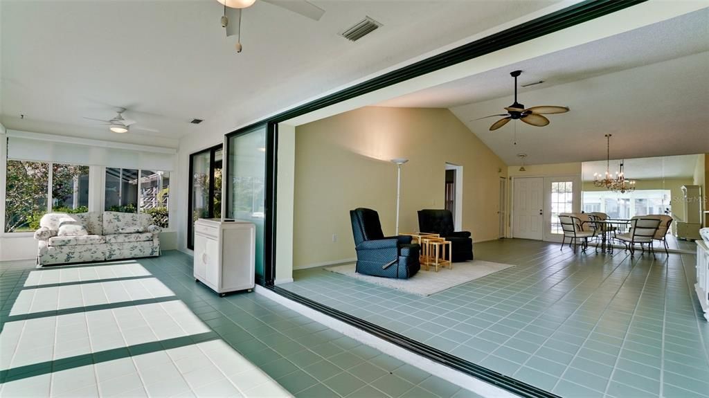 For Sale: $325,000 (3 beds, 2 baths, 1823 Square Feet)