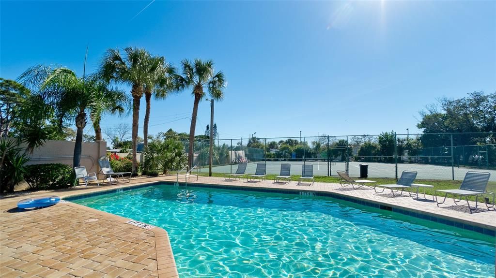 For Sale: $325,000 (3 beds, 2 baths, 1823 Square Feet)