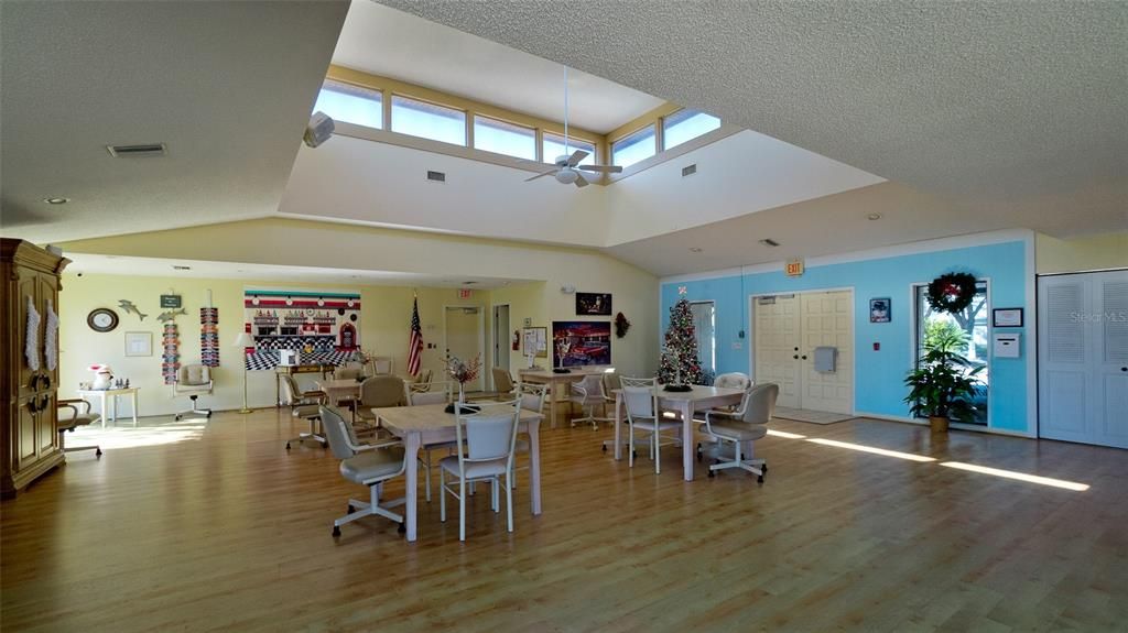 For Sale: $325,000 (3 beds, 2 baths, 1823 Square Feet)