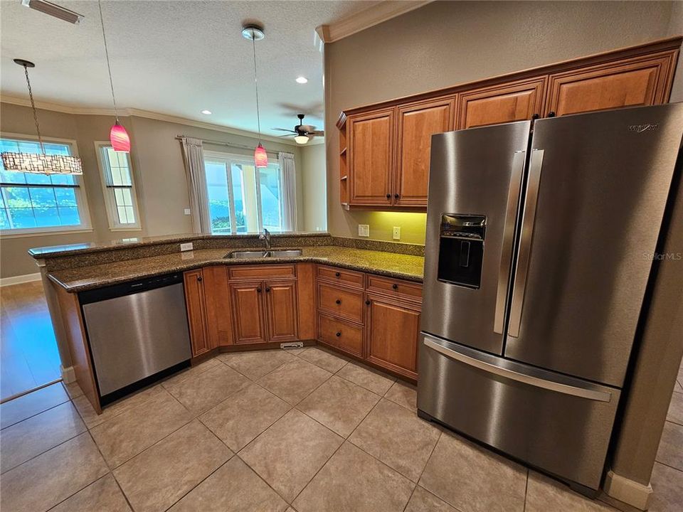 出租: $2,950 (3 贝兹, 2 浴室, 2021 平方英尺)