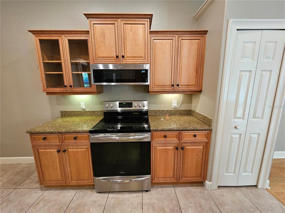 出租: $2,950 (3 贝兹, 2 浴室, 2021 平方英尺)