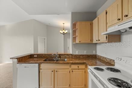 For Sale: $245,000 (4 beds, 2 baths, 1372 Square Feet)