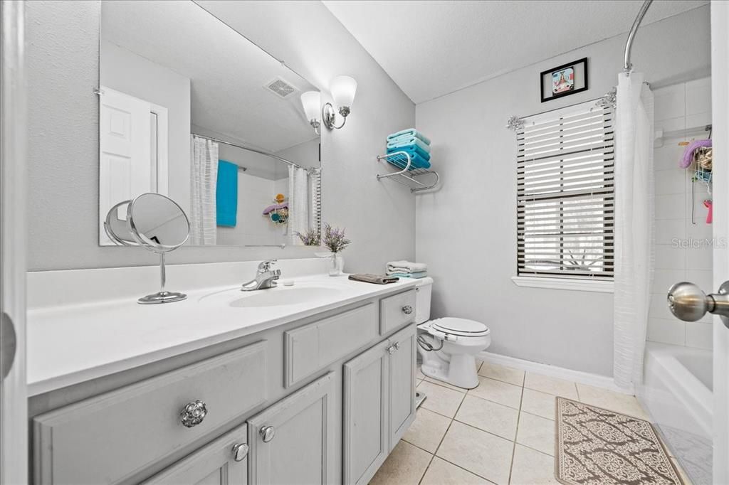 На продажу: $575,000 (3 спален, 2 ванн, 1680 Квадратных фут)