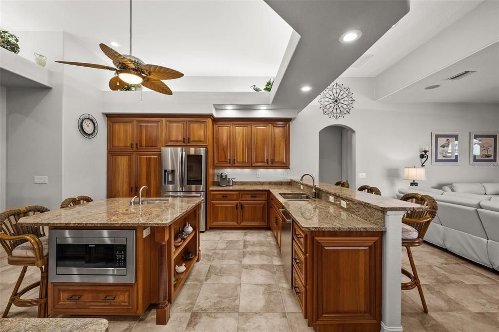 Active With Contract: $1,300,000 (3 beds, 2 baths, 2866 Square Feet)