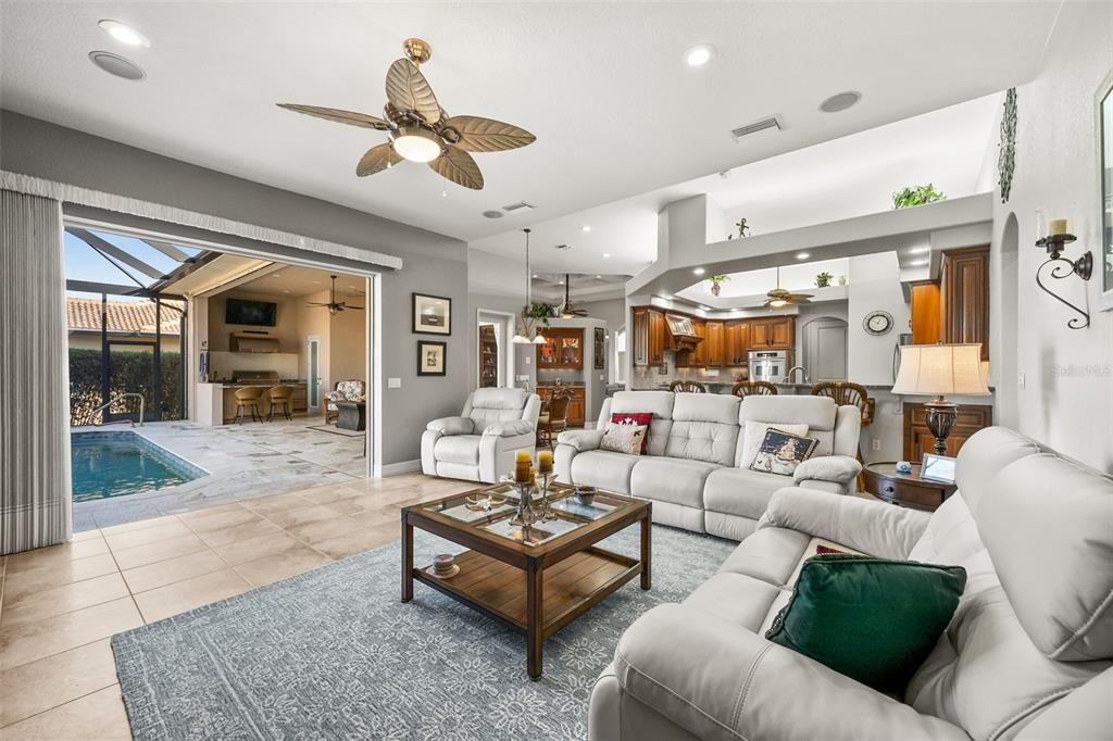 Active With Contract: $1,300,000 (3 beds, 2 baths, 2866 Square Feet)