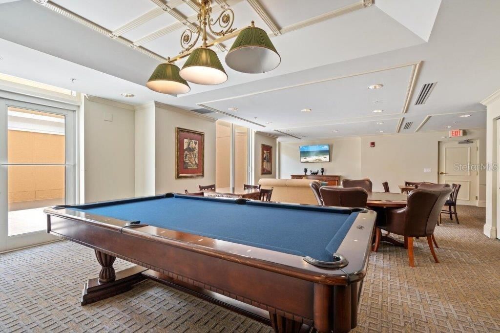 待售: $545,000 (1 贝兹, 1 浴室, 1070 平方英尺)