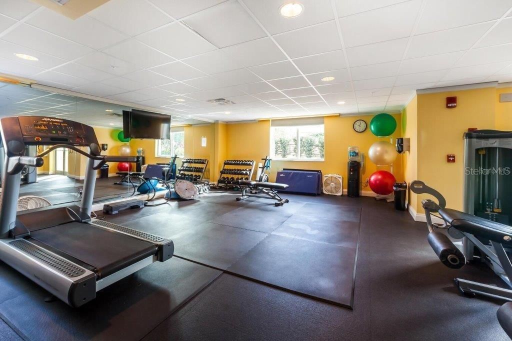 待售: $545,000 (1 贝兹, 1 浴室, 1070 平方英尺)