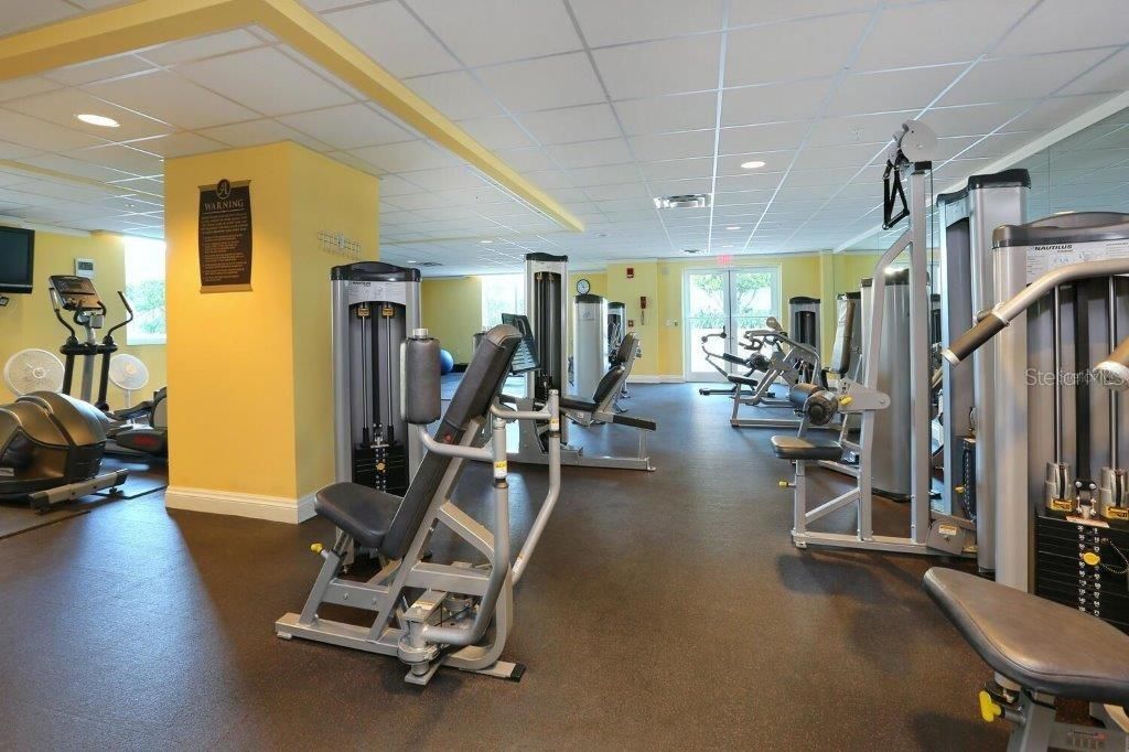 待售: $545,000 (1 贝兹, 1 浴室, 1070 平方英尺)