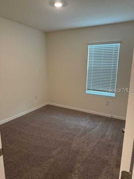 For Rent: $2,400 (4 beds, 2 baths, 1700 Square Feet)