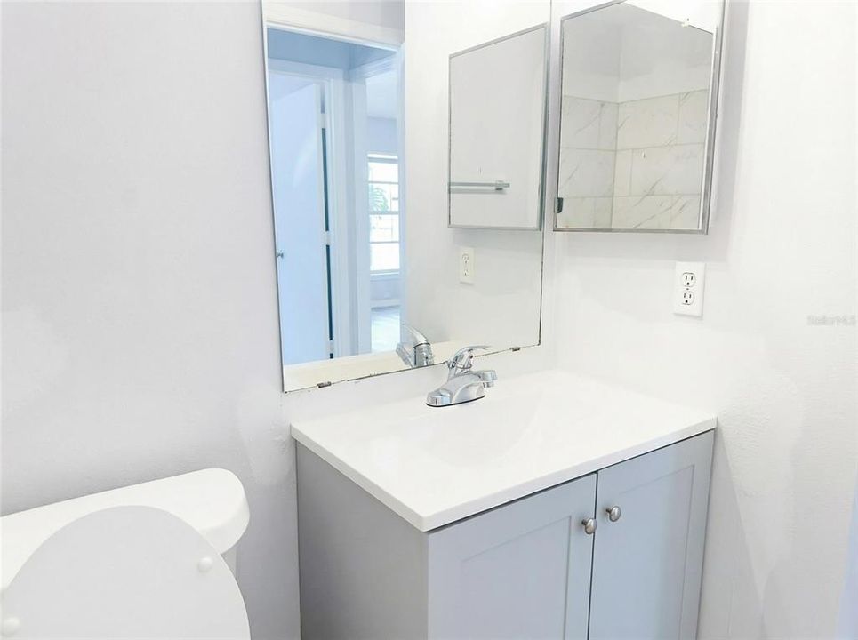 В аренду: $1,300 (2 спален, 2 ванн, 840 Квадратных фут)