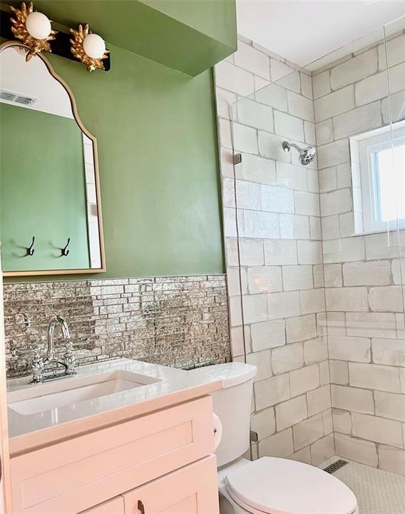 В аренду: $2,200 (2 спален, 1 ванн, 800 Квадратных фут)