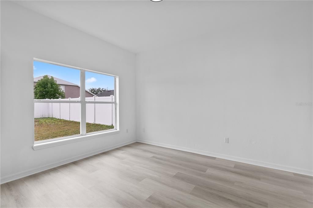 For Sale: $385,000 (4 beds, 2 baths, 1540 Square Feet)