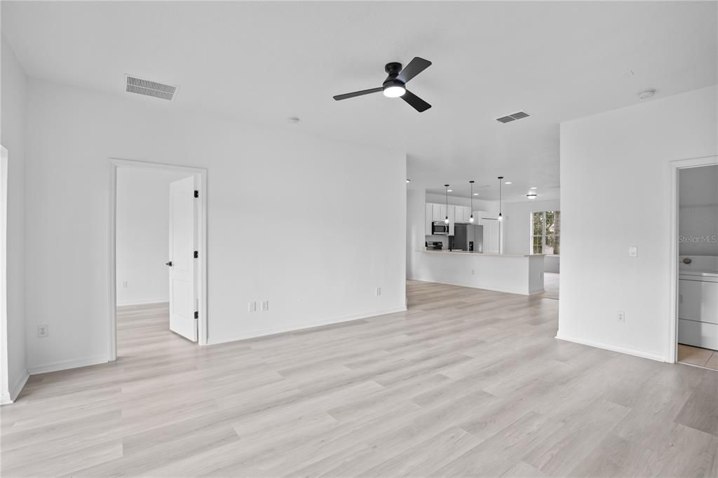 For Sale: $385,000 (4 beds, 2 baths, 1540 Square Feet)