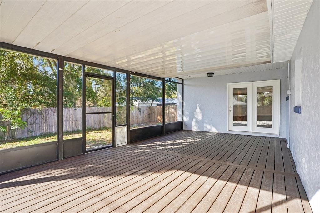 En Venta: $274,900 (3 camas, 2 baños, 1394 Pies cuadrados)