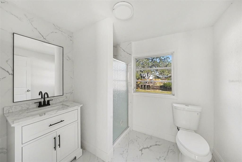 На продажу: $350,000 (3 спален, 2 ванн, 1250 Квадратных фут)