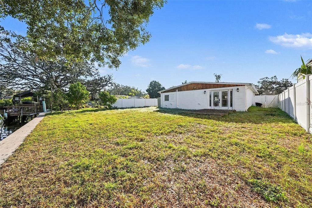 На продажу: $350,000 (3 спален, 2 ванн, 1250 Квадратных фут)