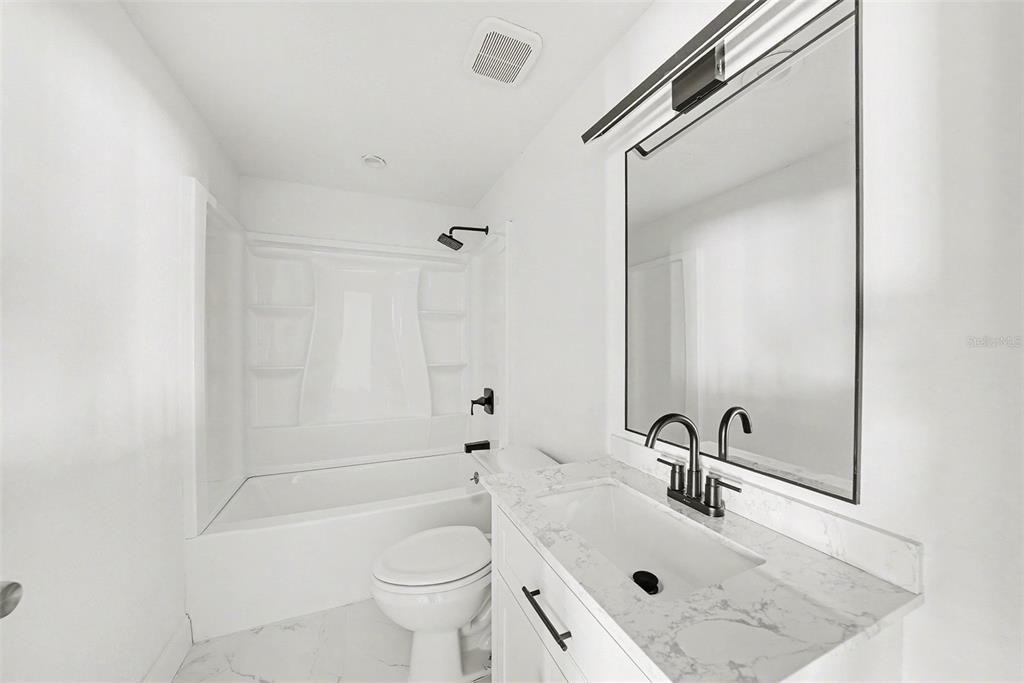 На продажу: $350,000 (3 спален, 2 ванн, 1250 Квадратных фут)