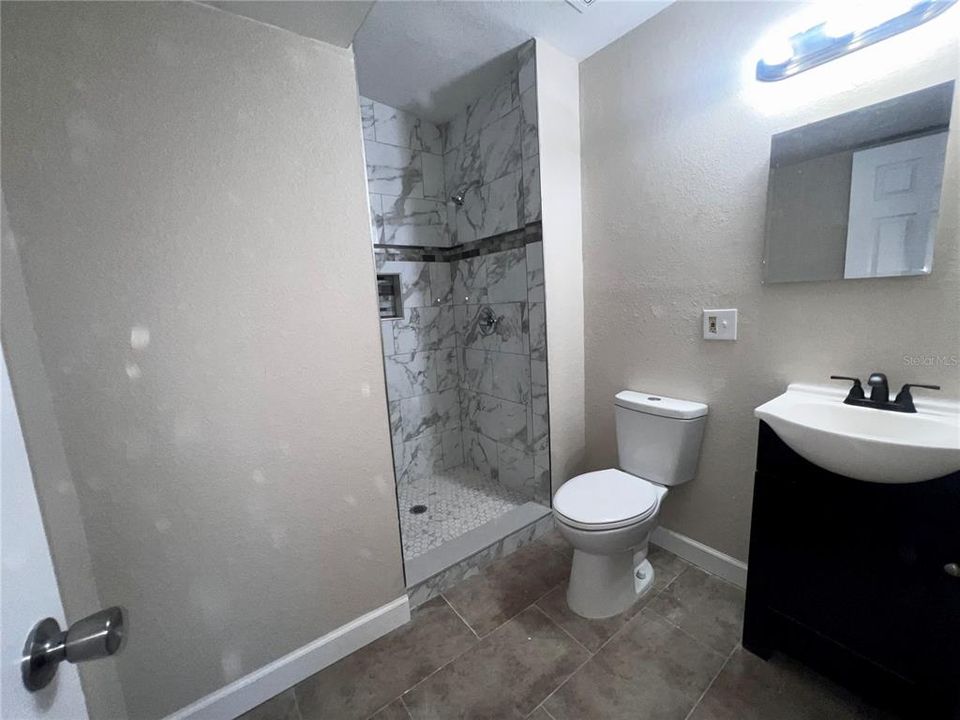 出租: $2,095 (4 贝兹, 2 浴室, 1231 平方英尺)