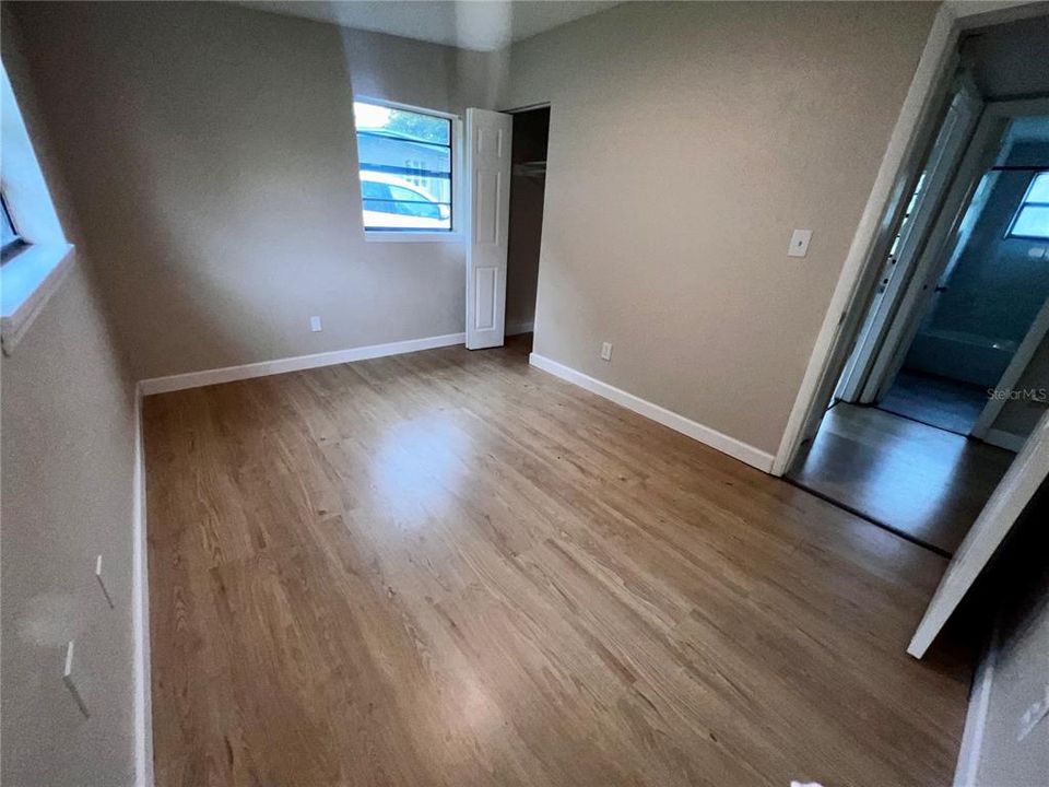 出租: $2,095 (4 贝兹, 2 浴室, 1231 平方英尺)