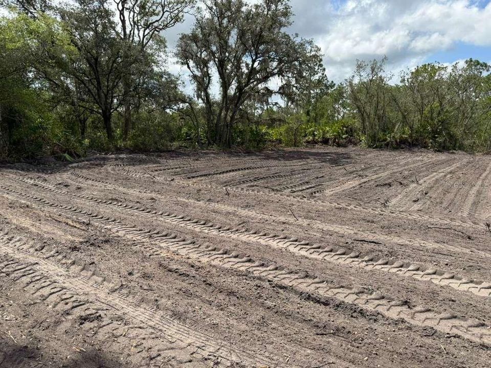 待售: $16,000 (0.23 acres)