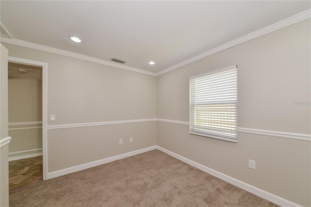 For Rent: $2,220 (3 beds, 2 baths, 1392 Square Feet)