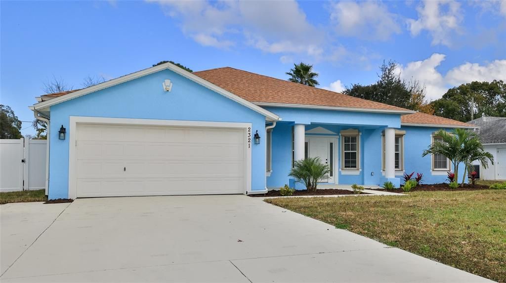 En Venta: $414,900 (4 camas, 2 baños, 2243 Pies cuadrados)