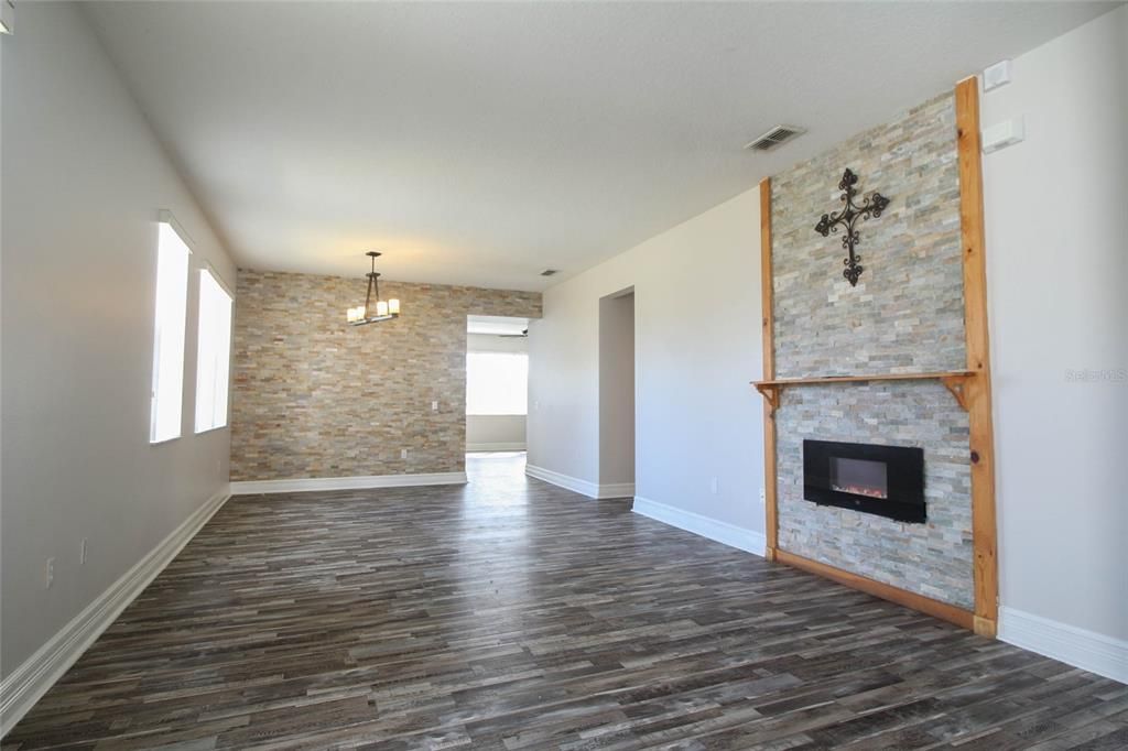 В аренду: $2,895 (4 спален, 3 ванн, 1960 Квадратных фут)