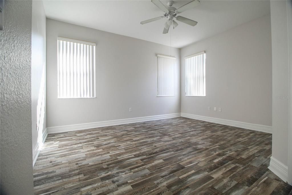 В аренду: $2,895 (4 спален, 3 ванн, 1960 Квадратных фут)