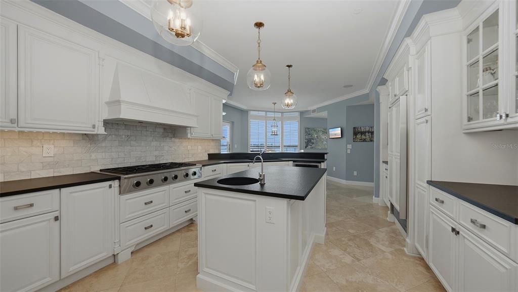 For Sale: $2,600,000 (3 beds, 3 baths, 3785 Square Feet)