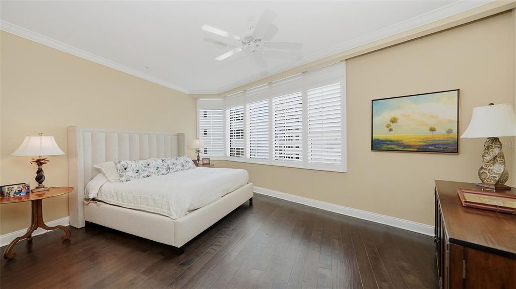 For Sale: $2,600,000 (3 beds, 3 baths, 3785 Square Feet)