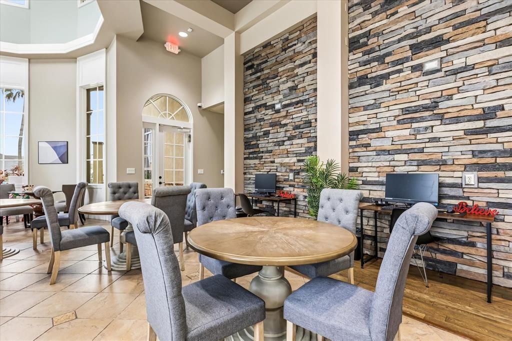 En Venta: $339,900 (3 camas, 2 baños, 1687 Pies cuadrados)