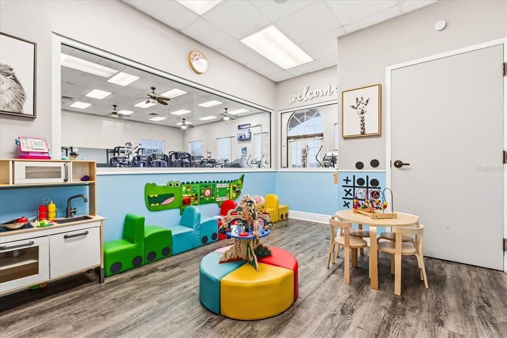 En Venta: $339,900 (3 camas, 2 baños, 1687 Pies cuadrados)