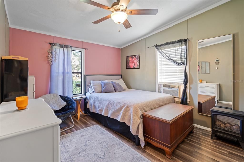 待售: $350,000 (3 贝兹, 2 浴室, 1440 平方英尺)