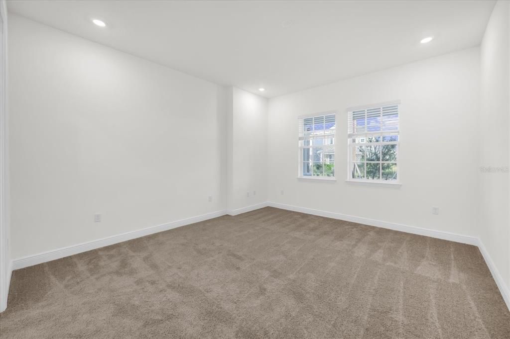 En Renta: $2,999 (3 camas, 2 baños, 2053 Pies cuadrados)