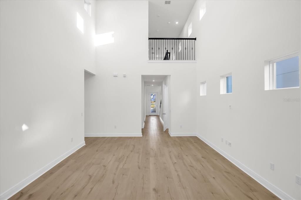 En Renta: $2,999 (3 camas, 2 baños, 2053 Pies cuadrados)