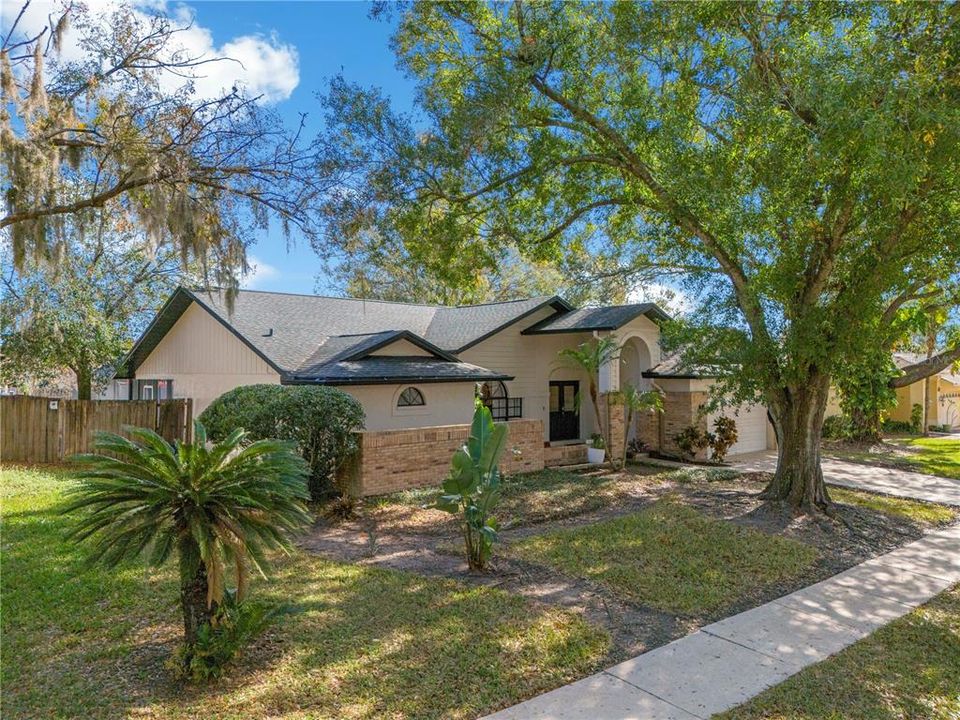 En Venta: $515,000 (4 camas, 3 baños, 2351 Pies cuadrados)