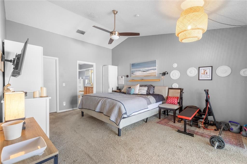 En Venta: $515,000 (4 camas, 3 baños, 2351 Pies cuadrados)