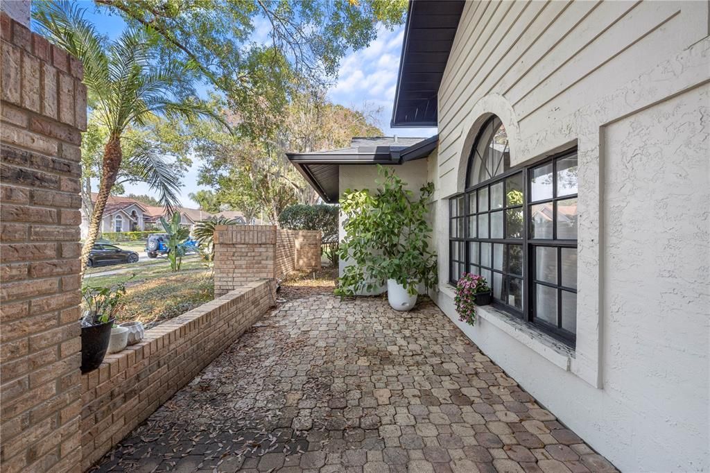 En Venta: $515,000 (4 camas, 3 baños, 2351 Pies cuadrados)