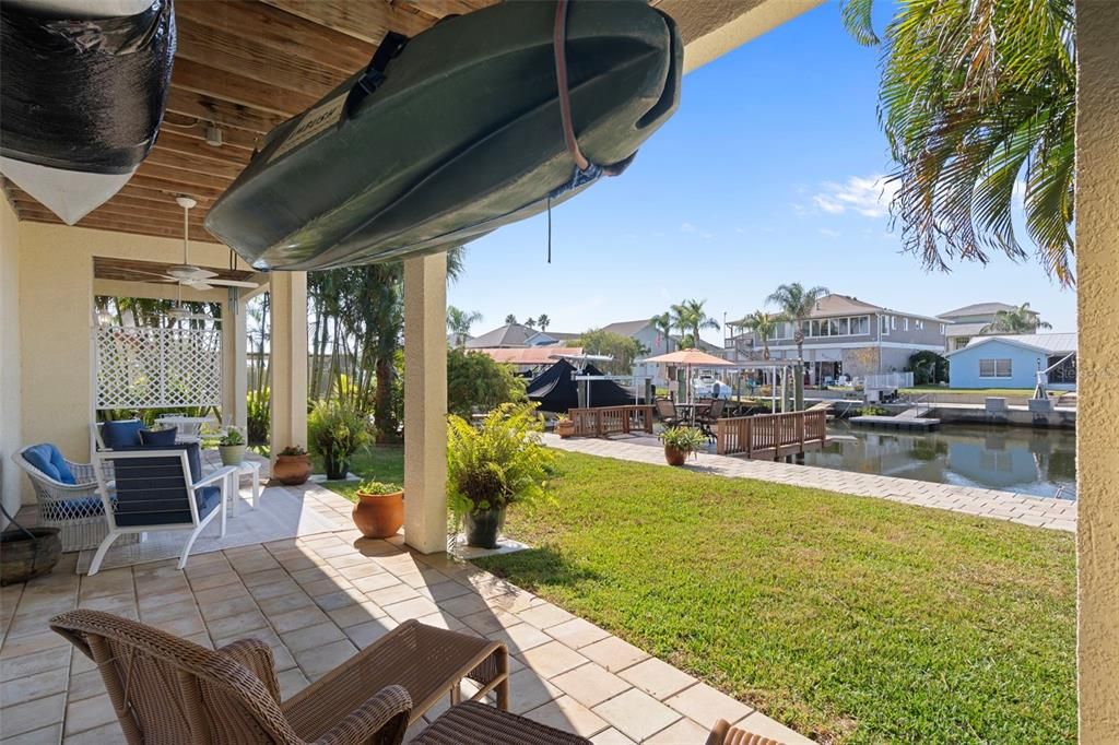 En Venta: $798,000 (3 camas, 2 baños, 2055 Pies cuadrados)