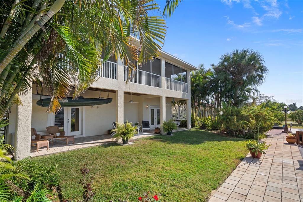 En Venta: $798,000 (3 camas, 2 baños, 2055 Pies cuadrados)